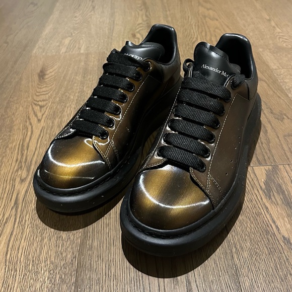 Alexander McQueen Sneakers - Picture 4 of 7